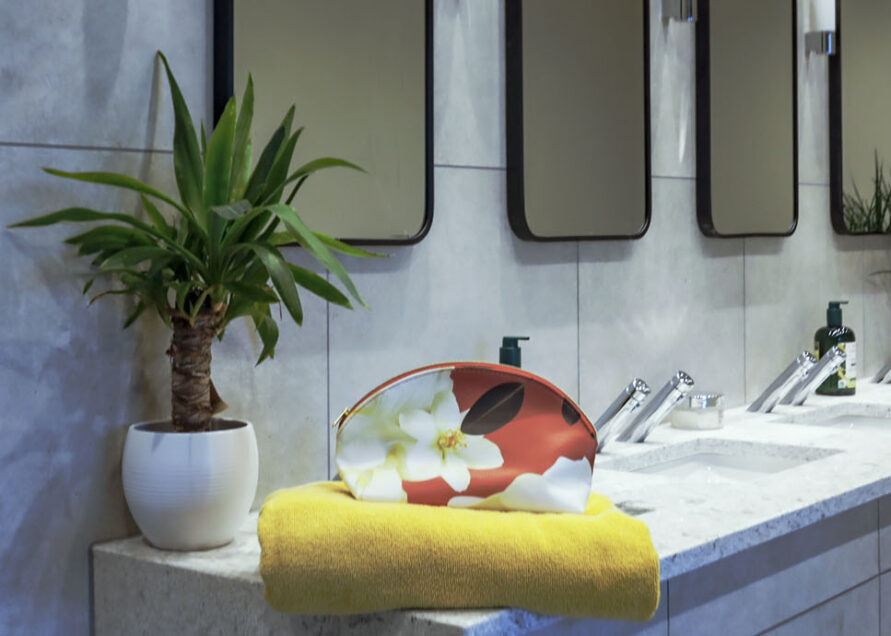 Washroom at Tonnau'r Môr caravaning and camping site Abersoch